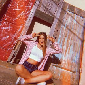 Meet your Posher, Abbie